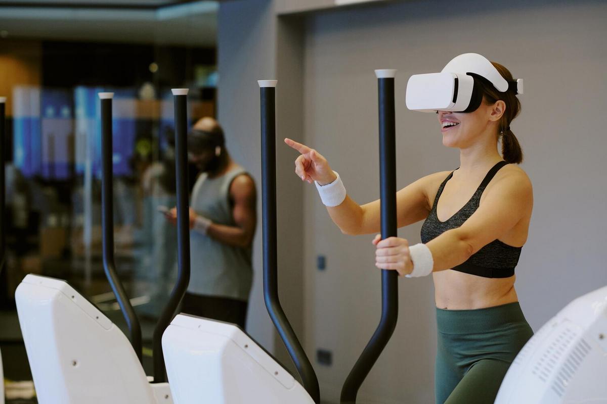 The Evolution of Fitness Equipment: Smart Machines in Gyms